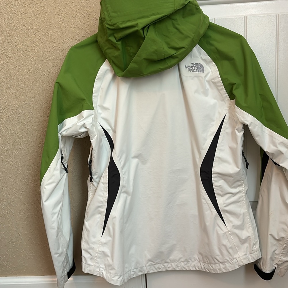 North Face Jacket Small - image 3